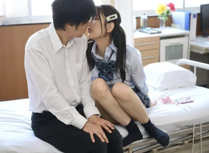 Anh nam sinh yếu đuối bị khoa khôi địt trong lớp